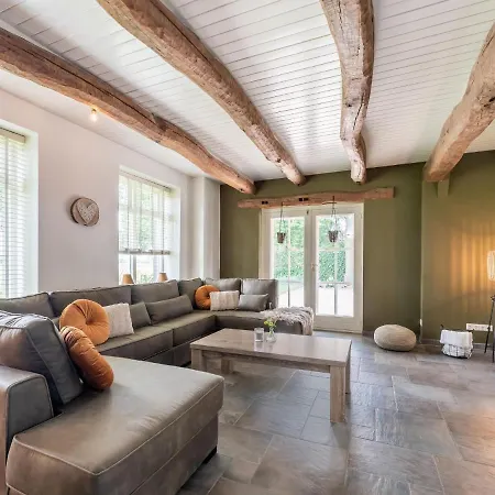 Holiday home In The Achterhoek With Hot Tub And Volleyball Megchelen